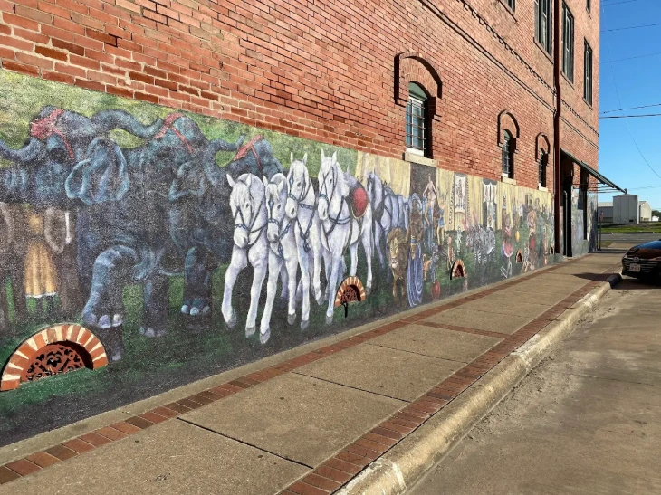 Circus Mural Things to do in Terrell, Texas